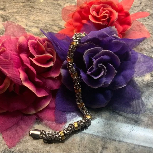 ♥️Brand new, silver 925 with 18k plated gold Byzantine bracelet. Great style - Picture 4 of 5